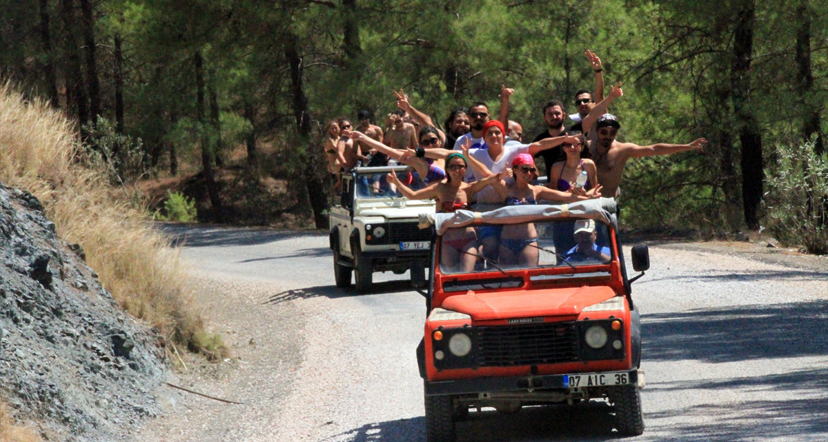 jeepsafari-3_Antalya_koprulukanyon_Gokcesu_camping_rafting
